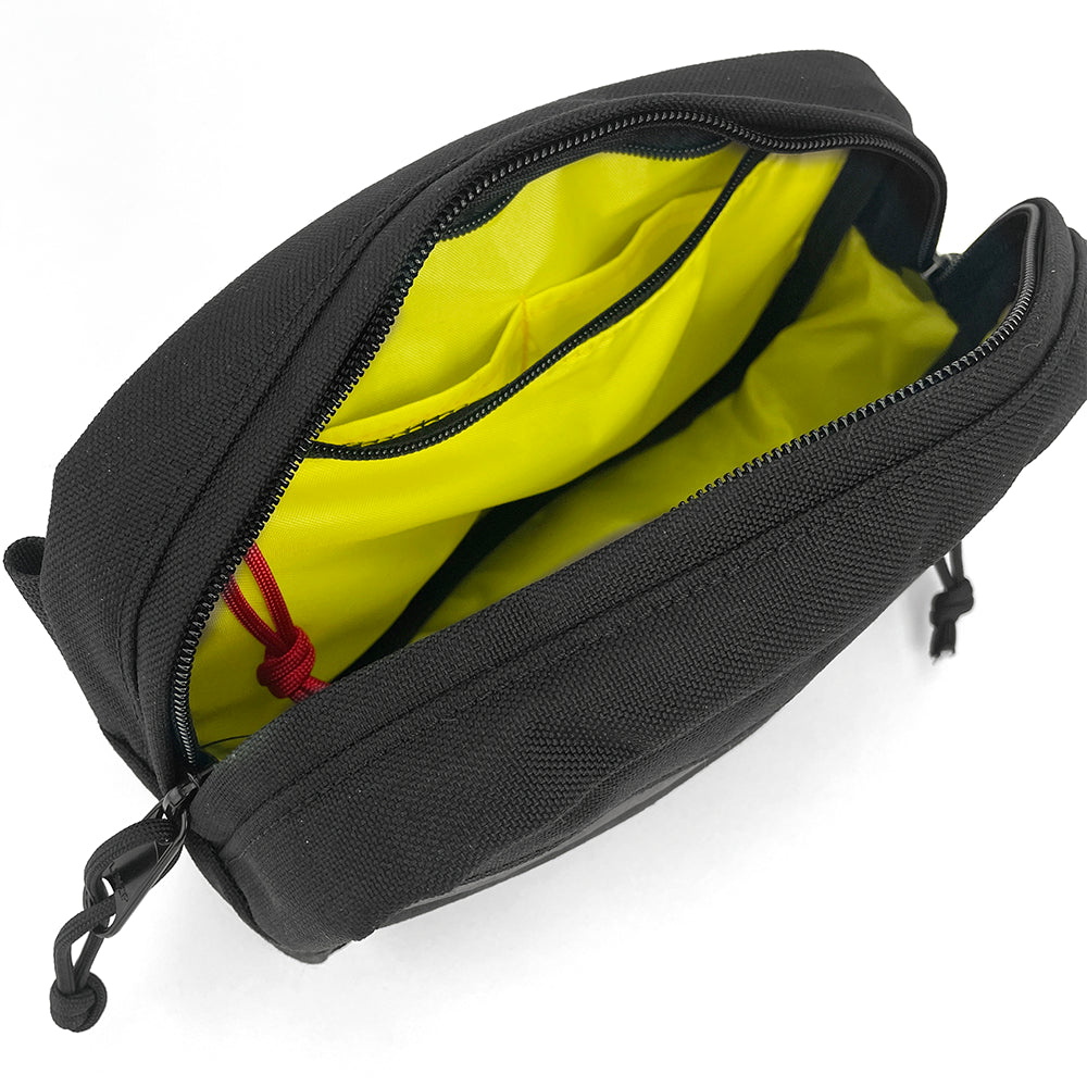 top detail view of black pioneer 9 hip pack all-groups